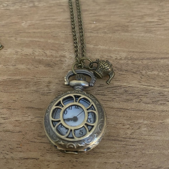 SOLD - Alice in Wonderland watch necklace - Picture 7 of 13